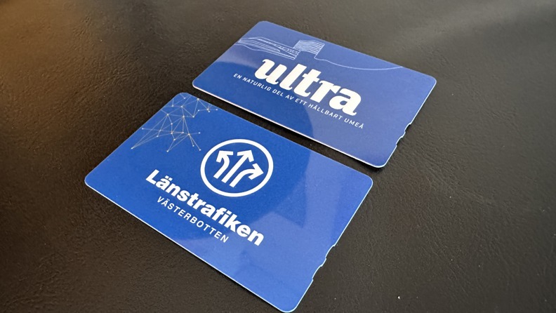 Nya busskort för Länstrafiken och Ultra, korten har taktila markeringar